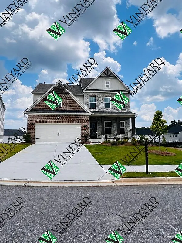4 bed, 3.5 bath, 2907 sqft, $2,950 — Photo 3