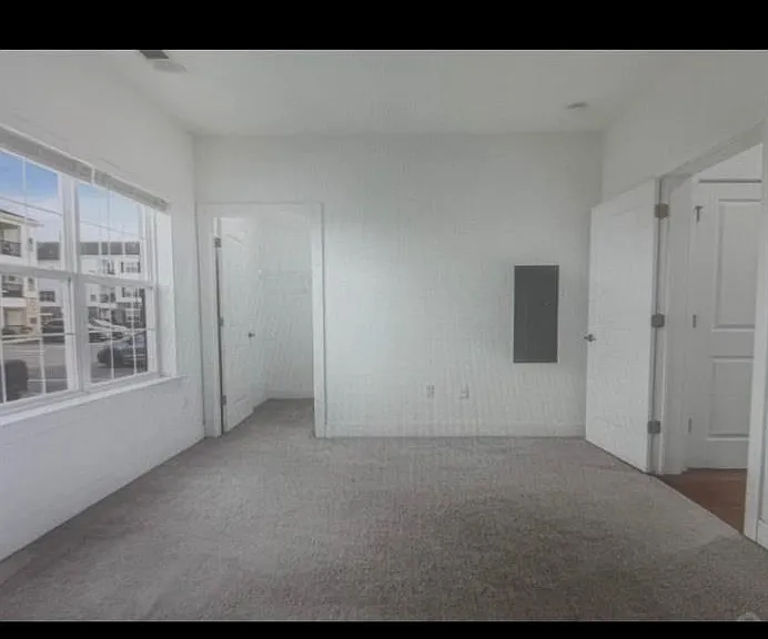 714 Stiller Ln — Photo 9