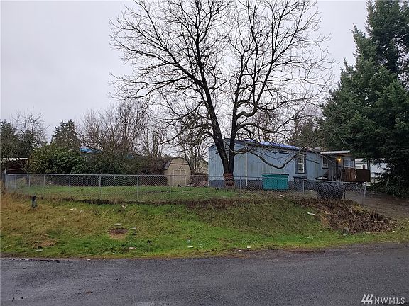 4th image of 11412 200th Ave E