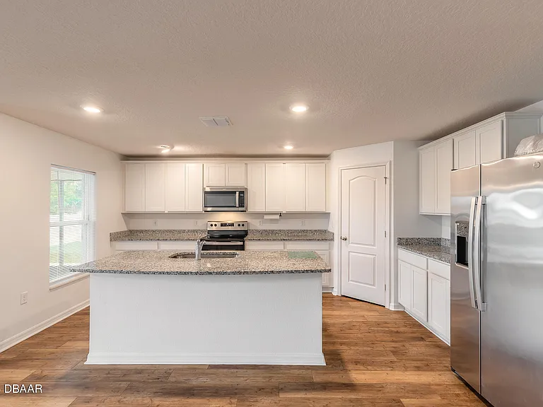 1009 Rosetta Dr — Photo 11