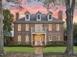 1831 Wroxton Rd, Houston, TX 77005