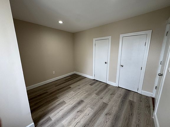 3rd image of 135 Greene Ave #B