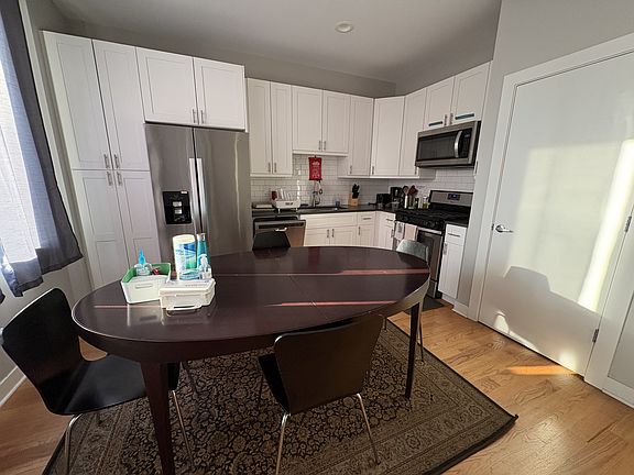 3rd image of 1017 S Claremont Ave #2
