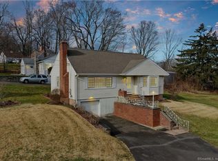 66 Sunnyslope Dr, Middletown, CT 06457