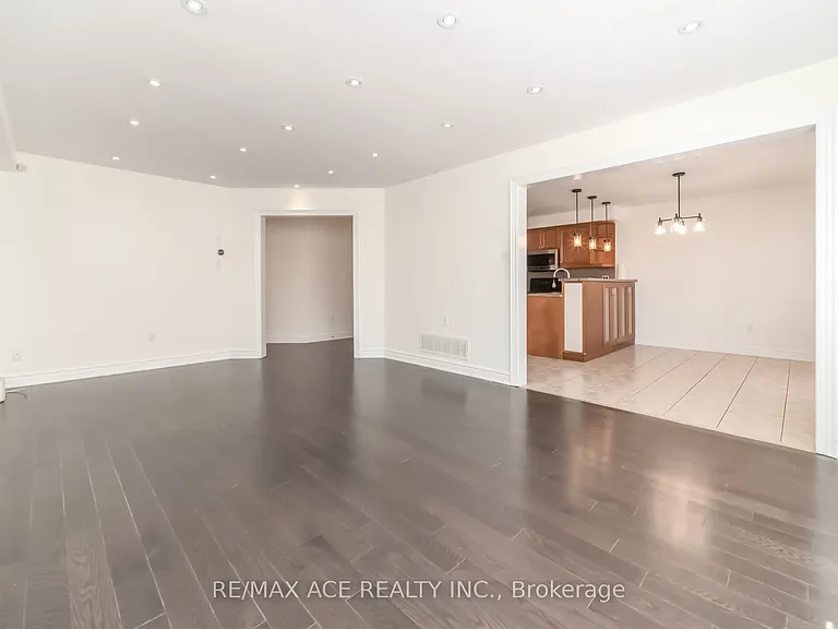 86 Treasure Dr #MAIN — Photo 11
