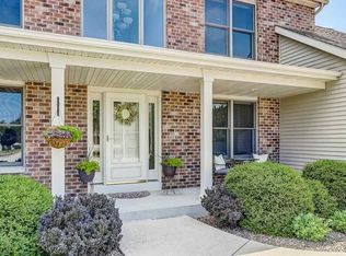 1111 Niagara Rd, Oconomowoc, WI 53066