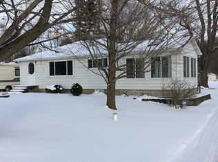59845 70th St, Watervliet, MI 49098