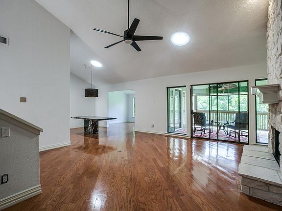 5th image of 9605 Orchard Hill Cir