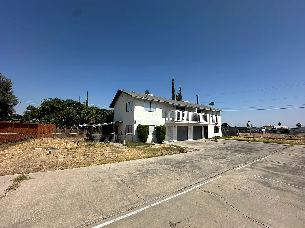 Building Photo - 3823 Oregon St #A