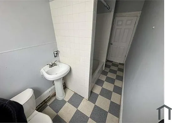 96 Brown Pl — Photo 10