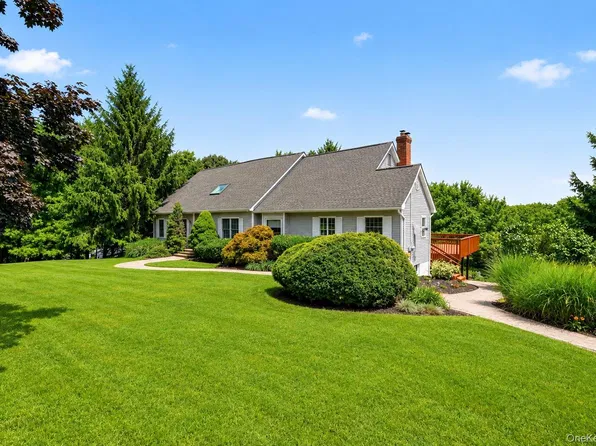 214 W Mombasha Road, Monroe, NY 10950