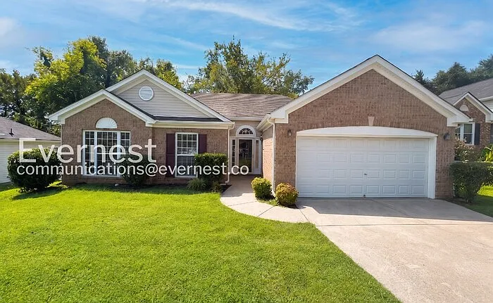 3 bed, 2.0 bath, 1381 sqft, $2,200 — Photo 1