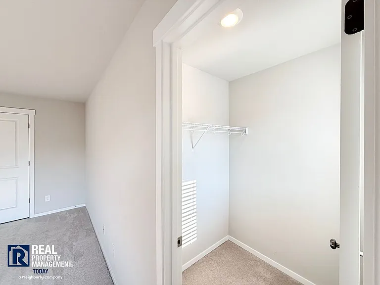18746 107th Avenue Ct E — Photo 14