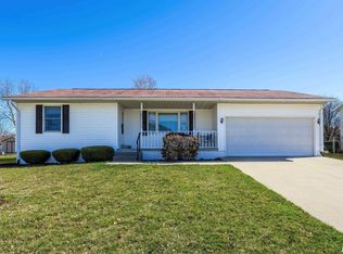 1034 Hickory St, Geneseo, IL 61254