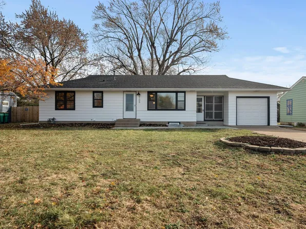 6106 Girard Ave N, Brooklyn Center, MN 55430