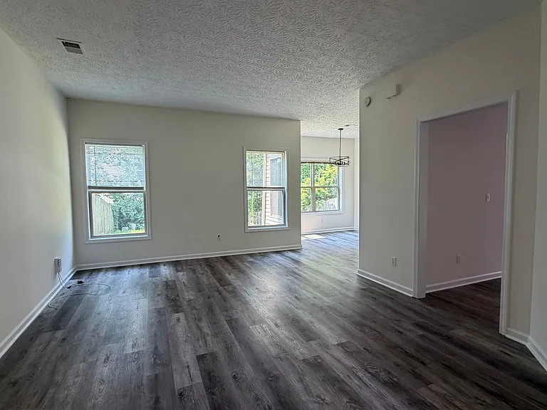 3025 Many Oaks Park — Photo 8