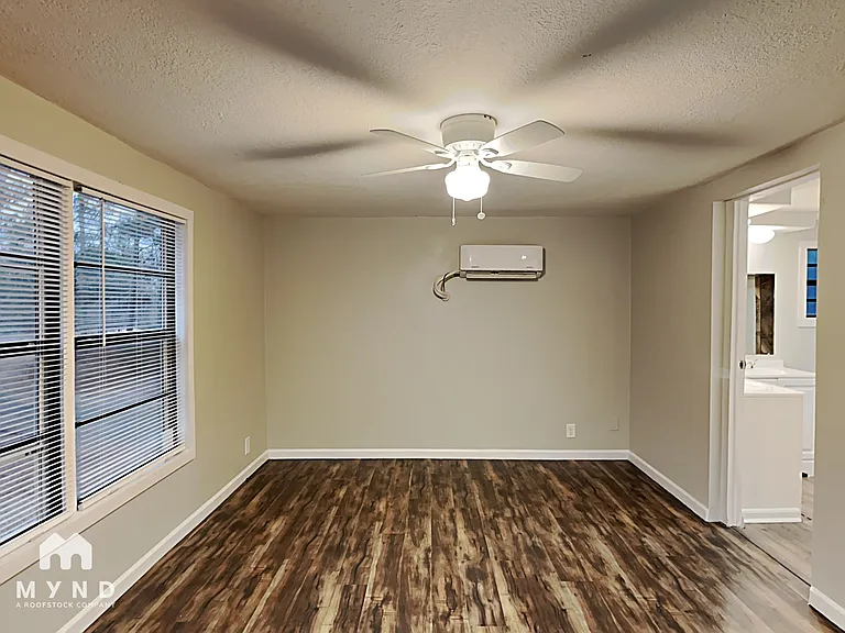 4711 Cook Rd SW — Photo 8