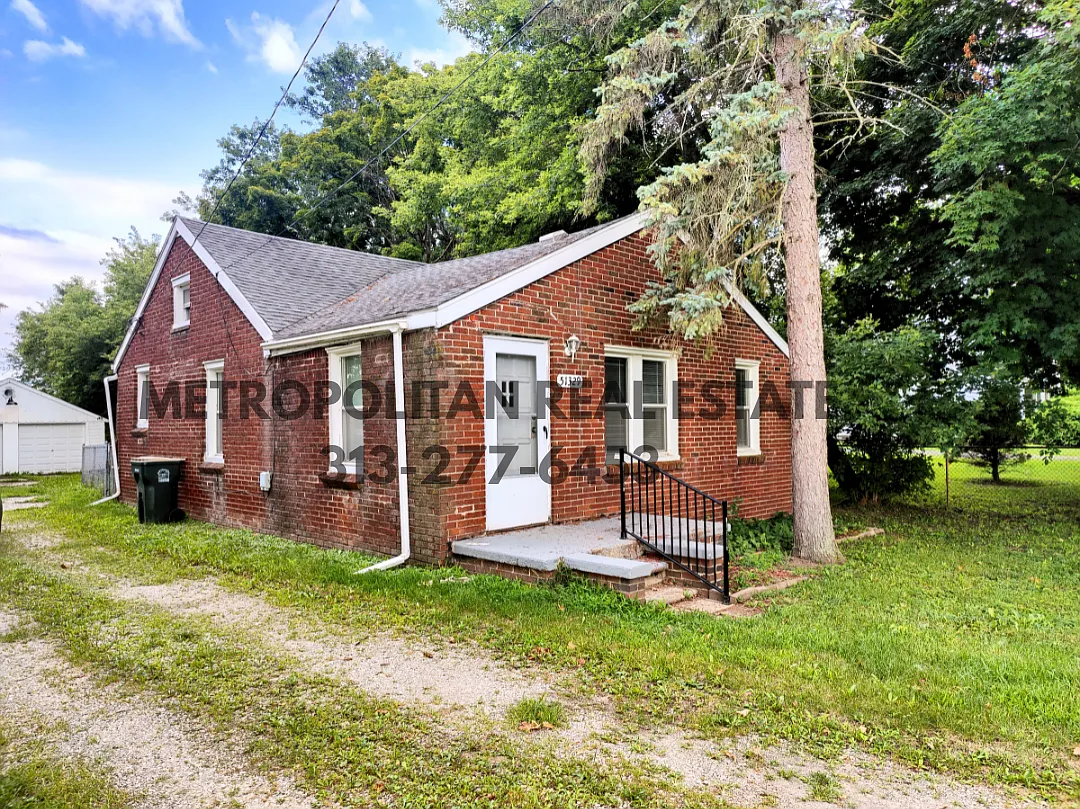 2 bed, 1192 sqft, $1,550 — Photo 1