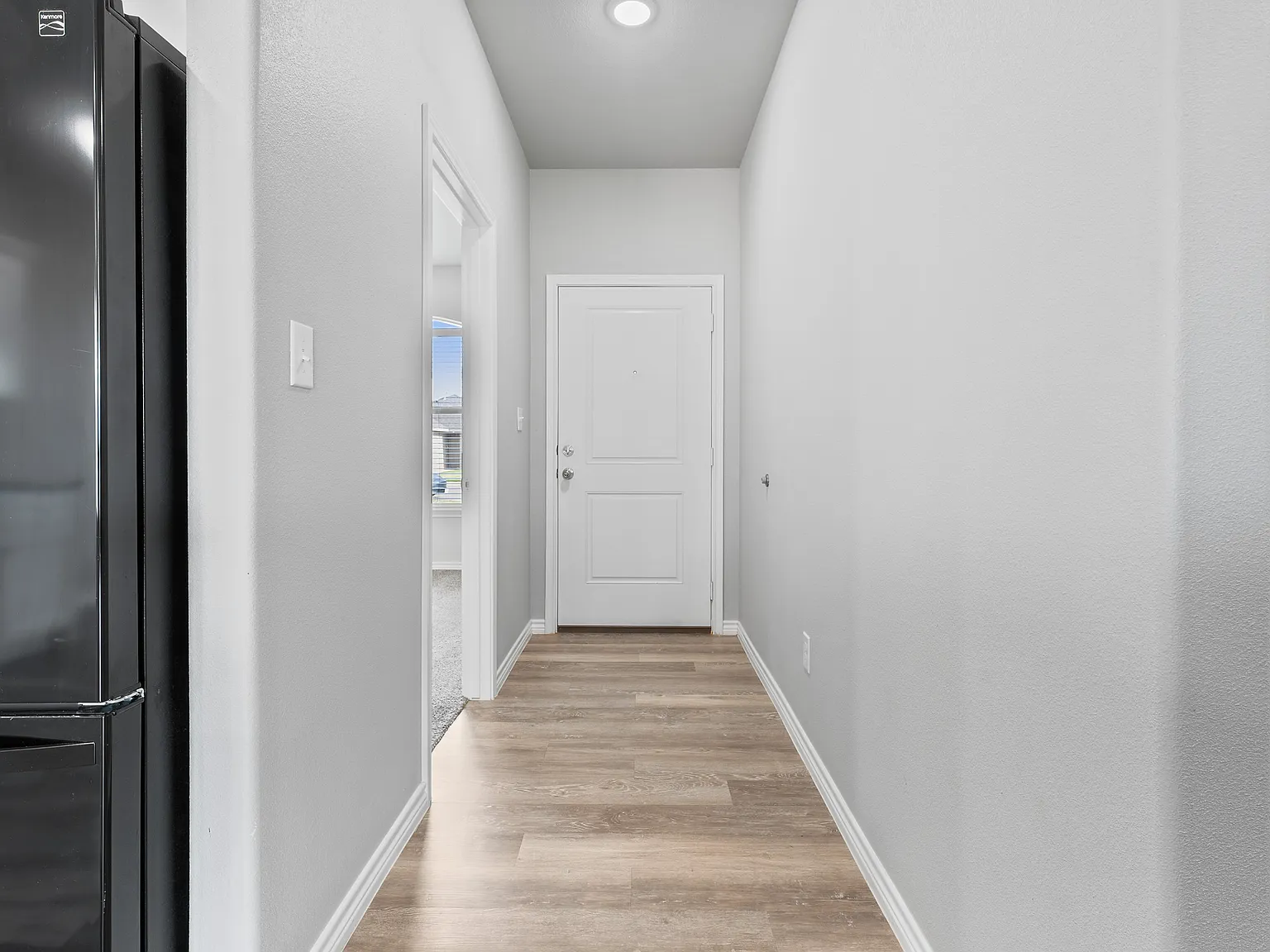 4 bed, 1613 sqft, $2,000 — Photo 4