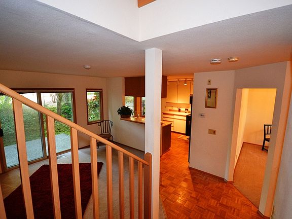 5th image of 15617 NE 70th Ct APT B104