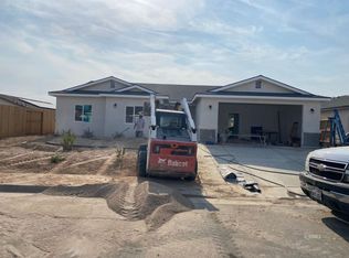 816 Paradise Dr, Ridgecrest, CA 93555