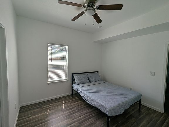 2nd image of 1215 E 12th St #1
