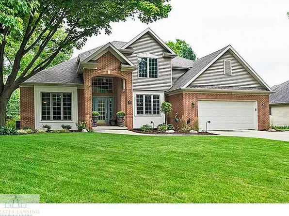 13013 Primrose Ln, Dewitt, MI 48820