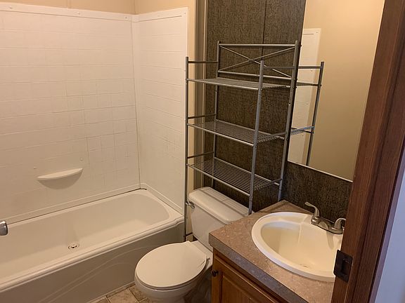 5th image of 5192 Flagstone Dr