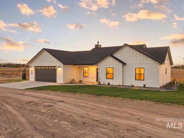 3406 Pioneer Rd, Homedale, ID 83628