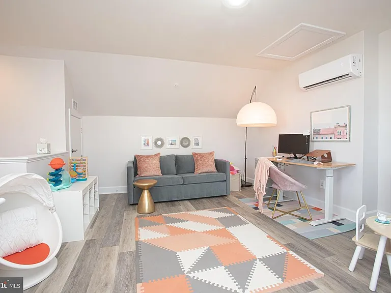 top floor loft/bedroom