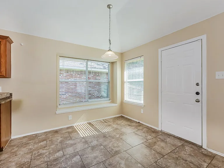 7312 Sierra Way — Photo 7