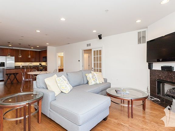 4th image of 1444 N Orleans St APT 6