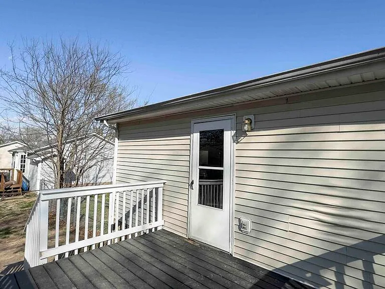 1028 Bush Ave — Photo 27