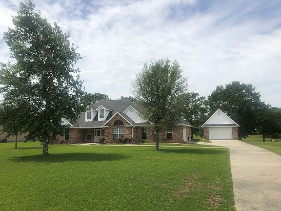 3rd image of 147 N Hill Dr