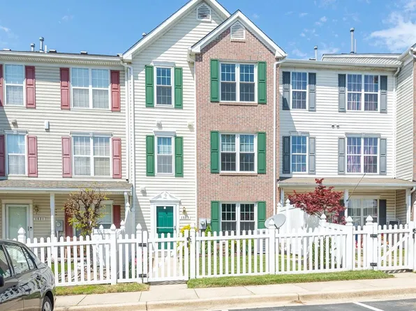 1819 Watch House Cir S, Severn, MD 21144