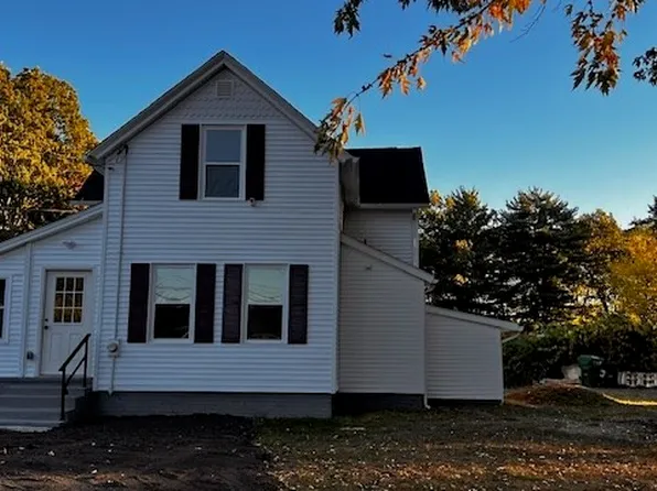 81 McCarthy Ave, Chicopee, MA 01020