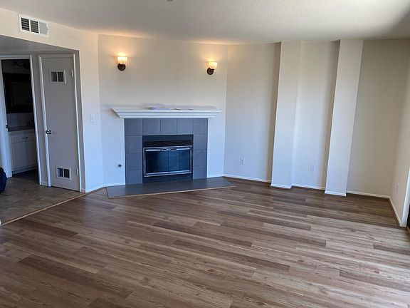 5th image of 710 Carnelian St