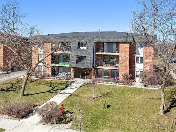 9122 140th St #202, Orland Park, IL 60462