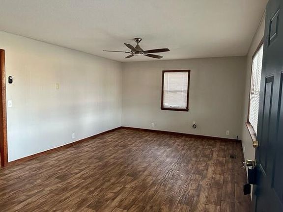 5th image of 700 Tharp Ave