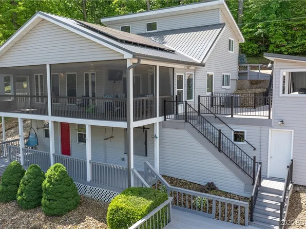 29874 Booker Dr, Rocky Mount, MO 65072