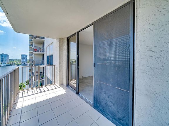 5th image of 18151 NE 31st Ct APT 1205
