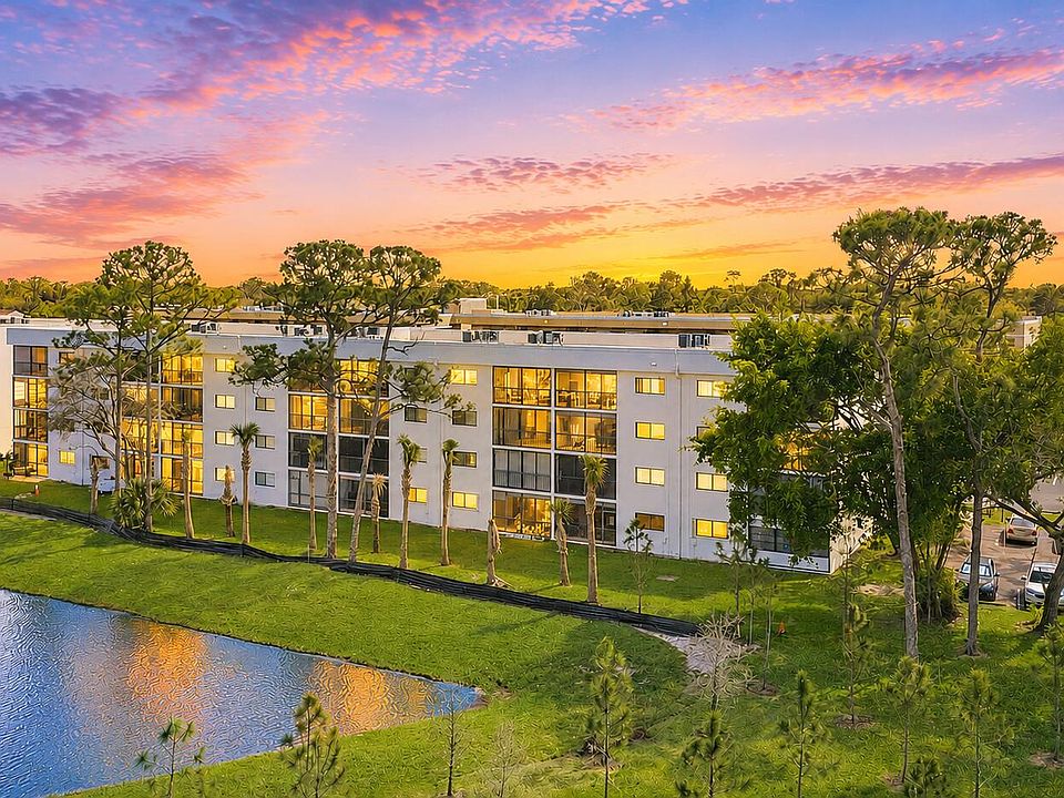 1st image of 4725 Lucerne Lakes Blvd Boulevard E #110