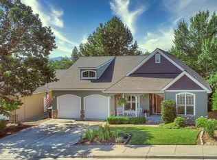 646 Cedarwood Dr, Eagle Pt, OR