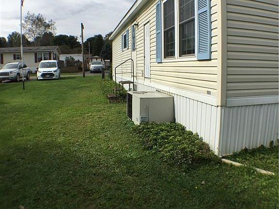 4th image of 7 High Acres Dr