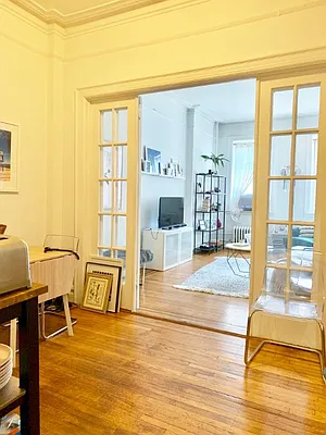 Rented by Living New York | media 12