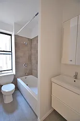 Rented by CITY SKYLINE REALTY INC