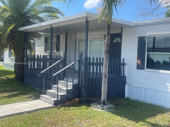 3rd image of 19800 SW 180th Ave Lot 454