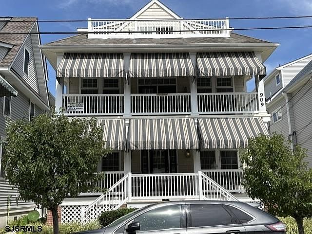 1st image of 907 2nd St APT 1