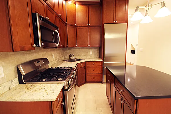 Rented by Guidance Realty Corp. | media 27