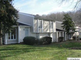 1903 Cardinal Harbour Rd, Prospect, KY 40059